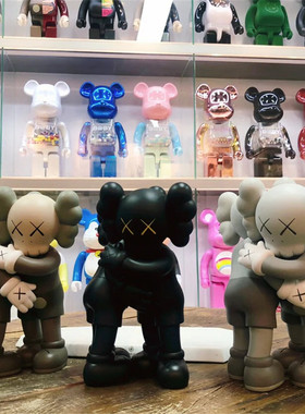 Mand kaws拥抱公仔潮玩摆件 together手办玩偶桌面摆件玩具装饰品