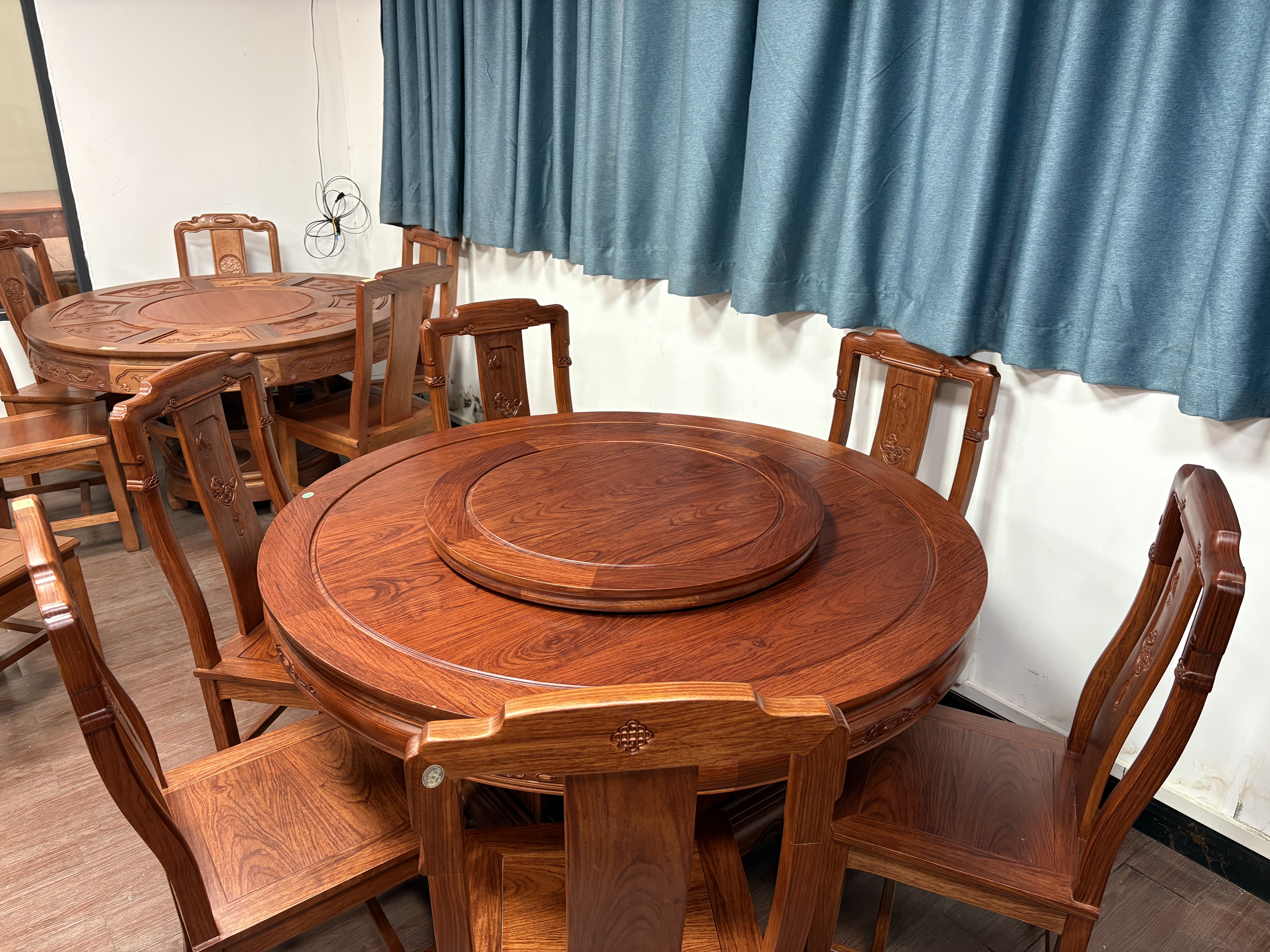 红木家具圆餐桌台金花梨木原木中式全实木简约菠萝格原木餐厅桌椅