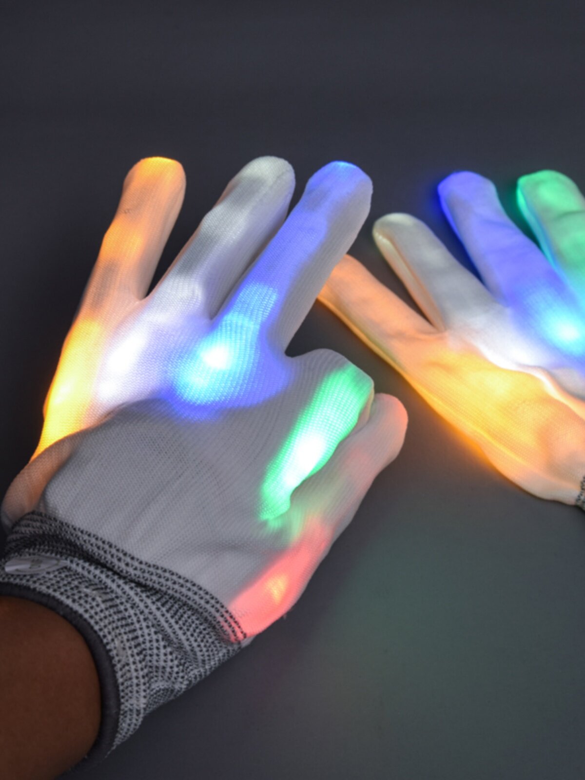 LED 빛나는 장갑 성능 DOUYIN 바 디스코 유물 남성 EDM 전자 음악 장비 크리스마스 형광 댄스 소품