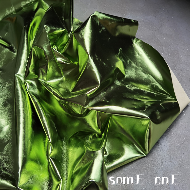 风铃皮革服装欧美肌理