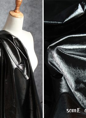 设计师面料亮黑色人造皮革裂纹肌理防水夹克油光复古服装秋冬布料