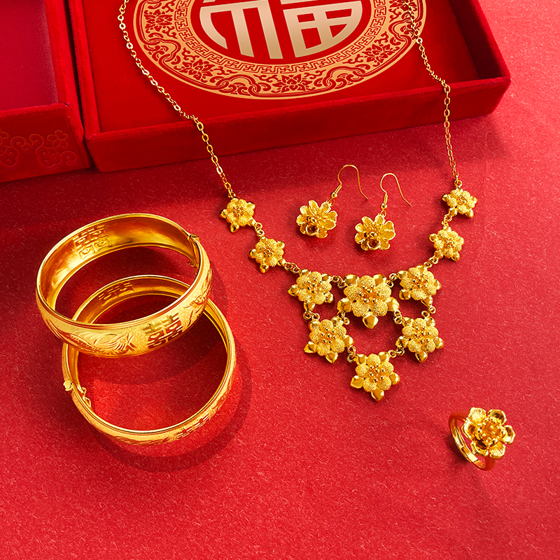 婚嫁项链新娘花朵结婚金套装镀黄金色项链薄款龙凤手镯三金套装