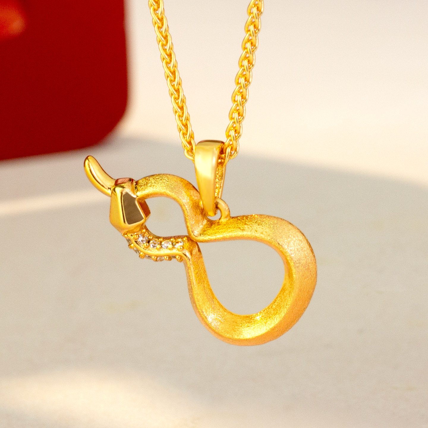 新中式仿真黄金镂空拉丝镶钻蛇头葫芦吊坠复古小众设计福禄锁骨链