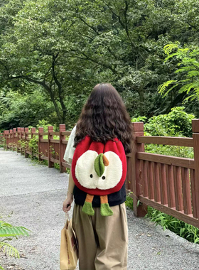 创意卡通红苹果抽绳双肩背包大容量毛绒绒斜挎包学生上课单肩包潮