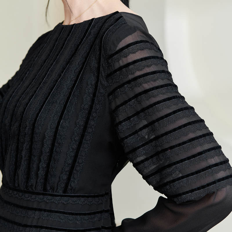 真丝连衣裙桑蚕丝大牌修身中长款黑色设计感收腰小个子洋气大码女