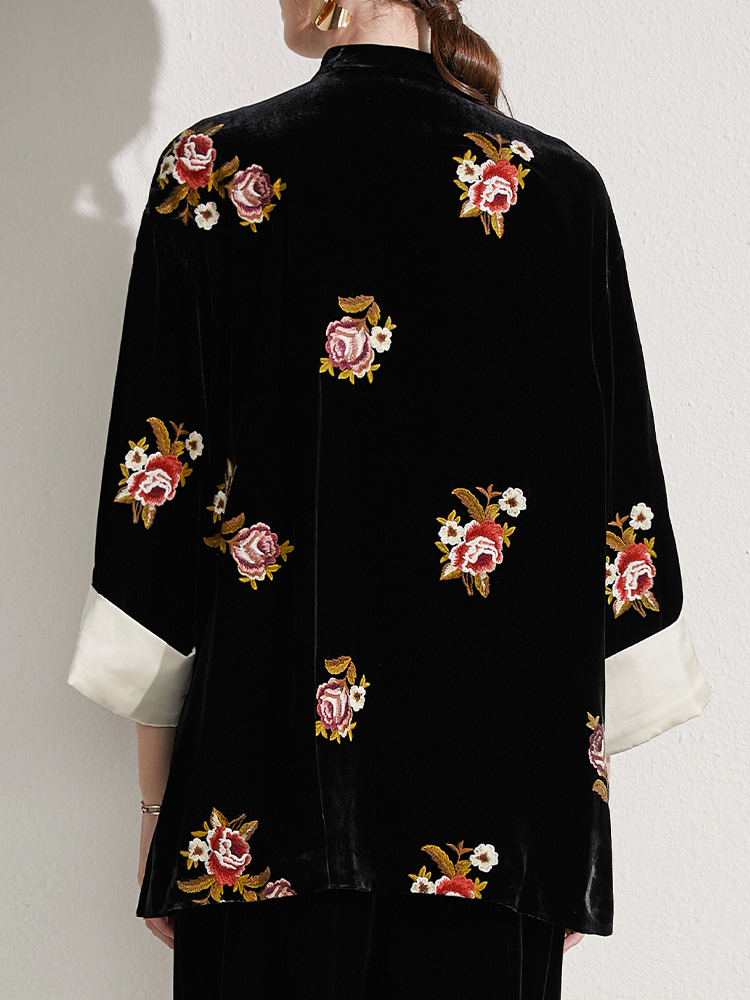 盘扣秋季黑色金丝绒刺绣短款外套