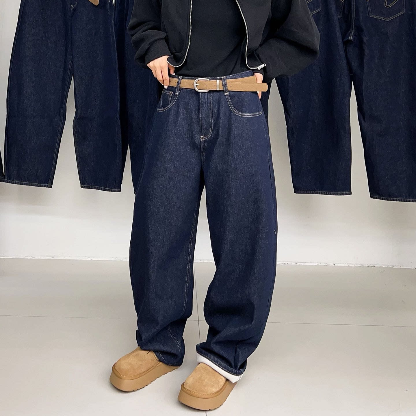 冬季牛仔裤女特价专区宽松休闲抓毛加绒长裤女韩版高腰时尚流行潮