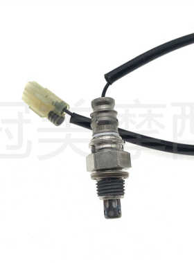 适用五羊本田国三WH175-A暴锋眼猛鸷CB190R//X排气管氧传感器