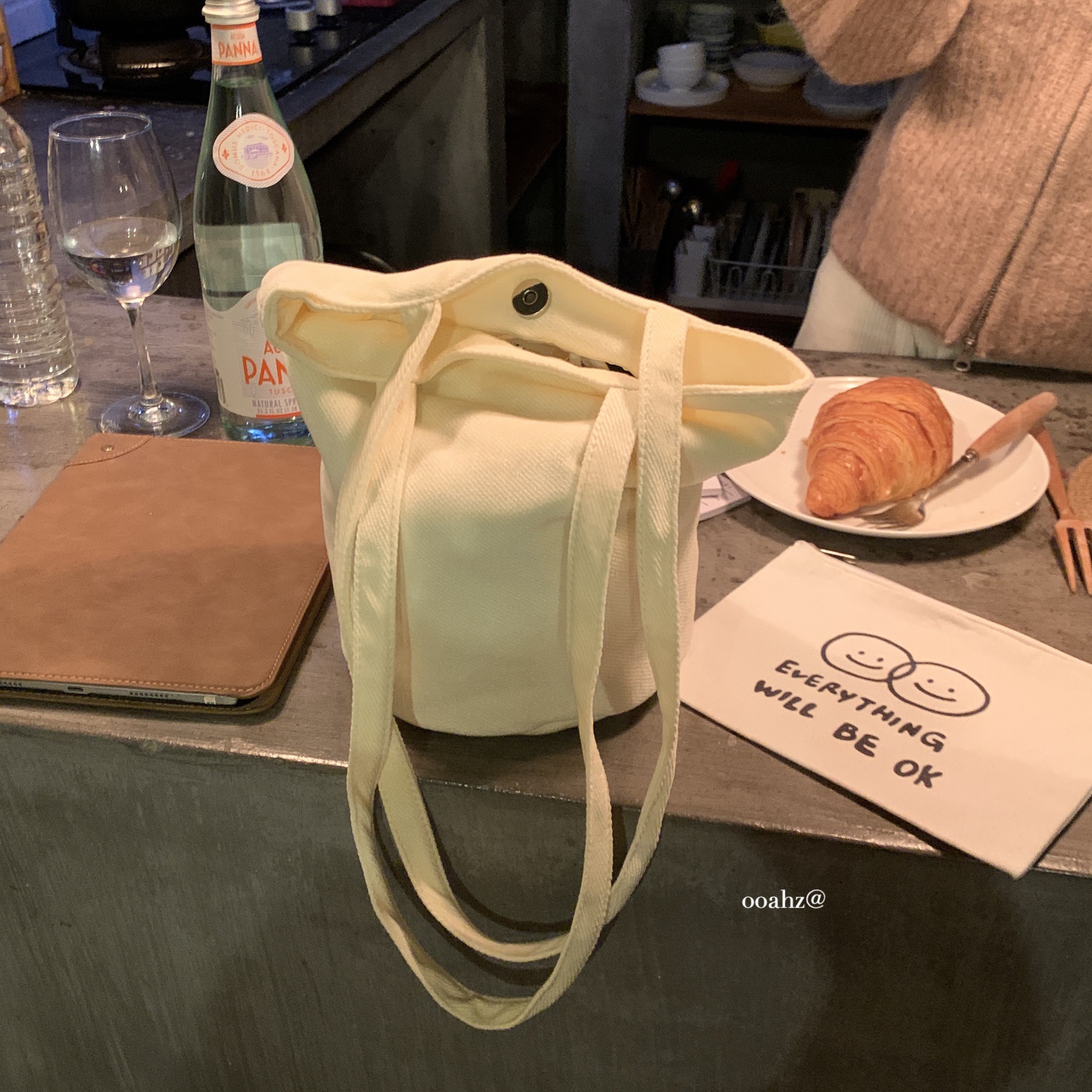 小众设计感秋冬毛绒包单肩水桶包