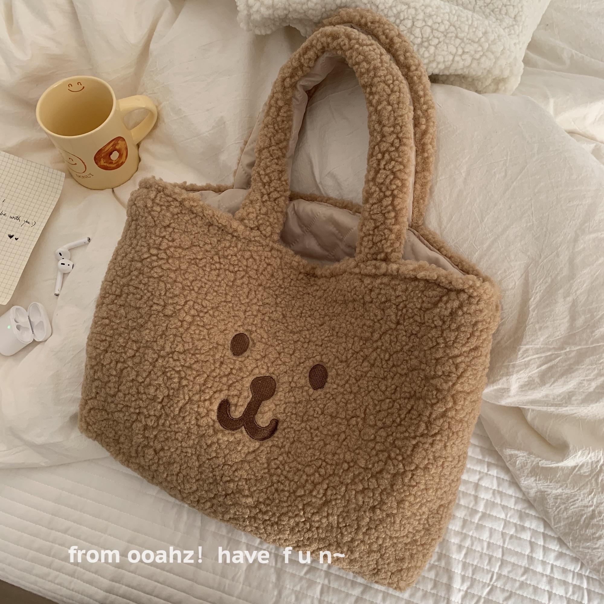 悄悄入手~取暖羊羔毛双面单肩包