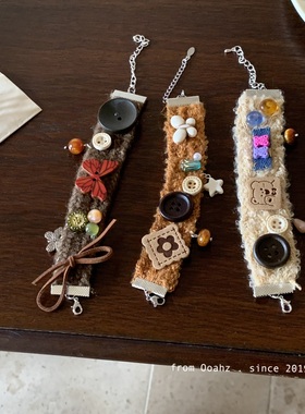 波西米亚~美拉德蝴蝶天然石纽扣手链 纯手工小众手绳气质毛绒手饰