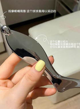 便携装！珀莱雅小海豚按摩仪
