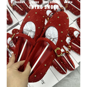 女平底2026春季 新款 一字带法式 红色小众铆钉玛丽珍单鞋 浅口奶奶鞋