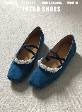 小众蓝色丝绒方头珍珠单鞋女2026春季新款平底交叉带法式芭蕾舞鞋
