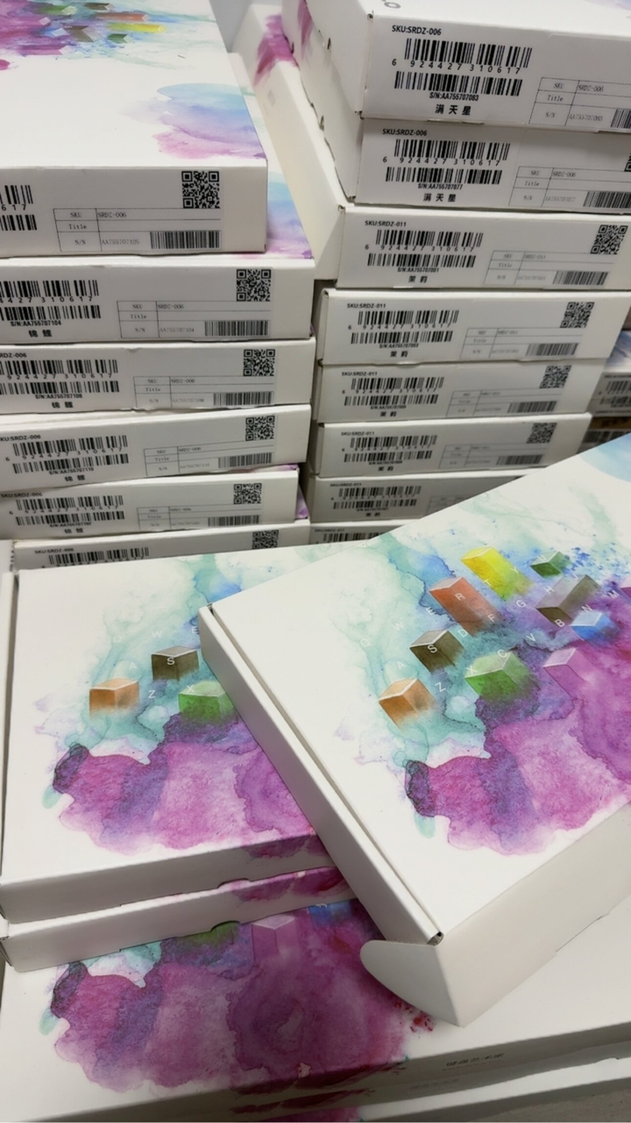 清仓正品阿米洛机械键盘双模蓝牙锦鲤娘87键满天星87键全新未使用