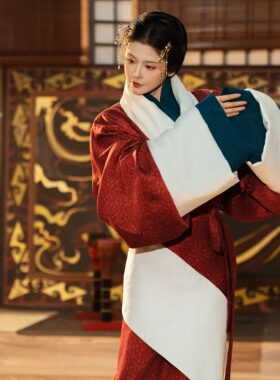 襦一坊复原曲裾袍汉服湖博走秀款