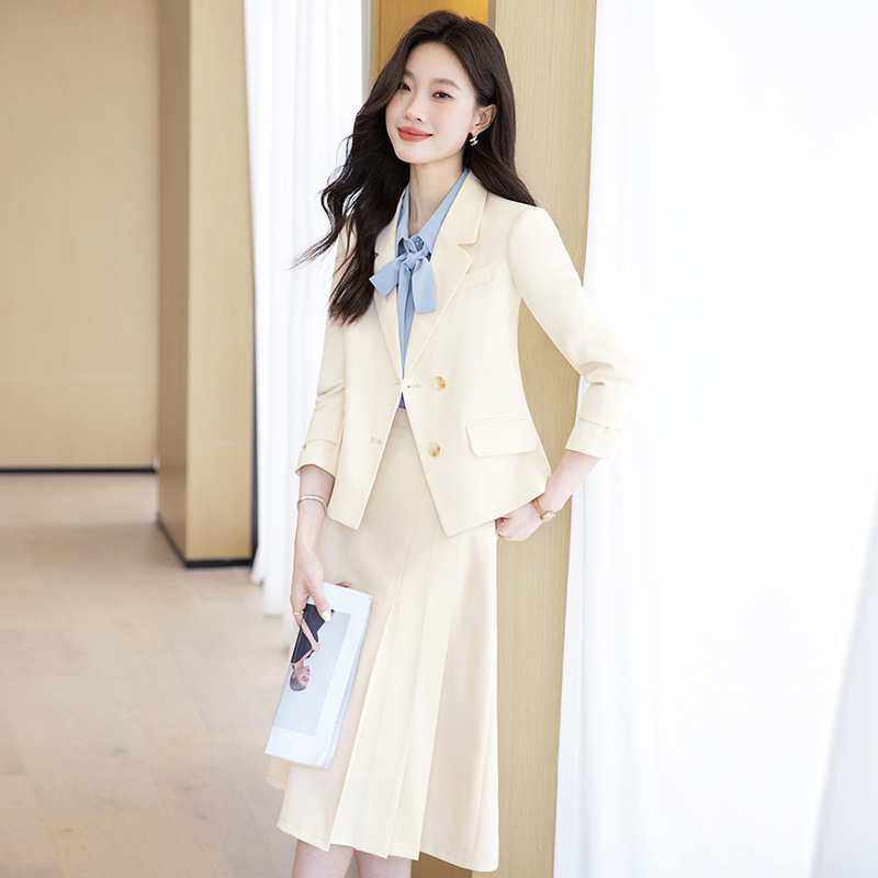 职业西装套装女2025新款高级感大学生面试穿搭通勤正装小个子西服