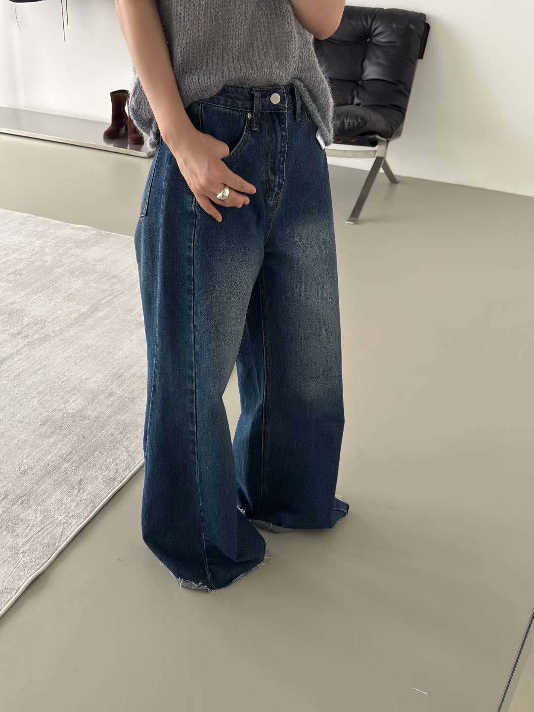 TABLE 韩代时髦侧缝毛边高腰牛仔裤女2025新款宽松阔腿裤直筒长裤