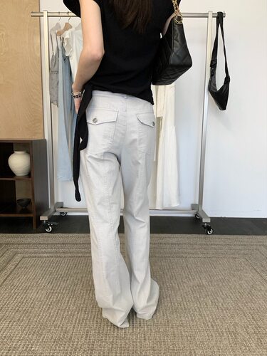 TABLE韩代时髦修身弹力铅笔筷子腿牛仔裤女2026新款巨显示微喇裤
