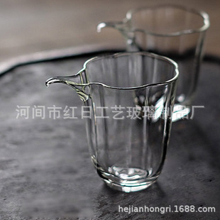 家什生活 日本工厂花瓣形鹰嘴式耐高温玻璃公道杯匀杯