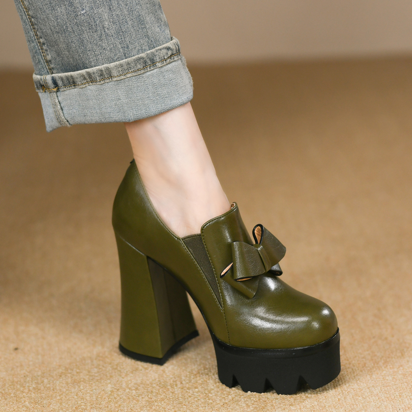 头层牛皮超高跟粗跟深口单鞋女