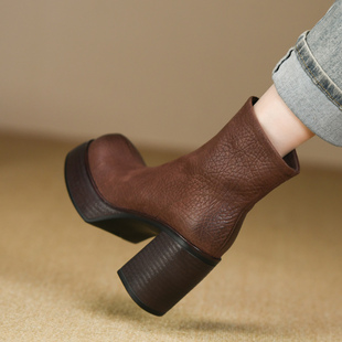 短靴女 头层牛皮超高跟粗跟厚底圆头拼接侧拉链时装 9cm冬季 新款