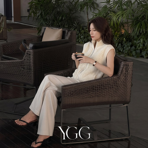 YGG【浅砚书】绵羊毛纽扣拼接2026年秋季针织开衫女装无袖
