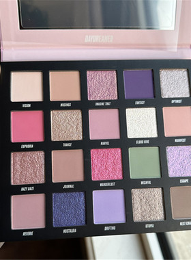 beautybay眼影盘DayDreamer幻想家限量20色珠光哑光玩妆演出