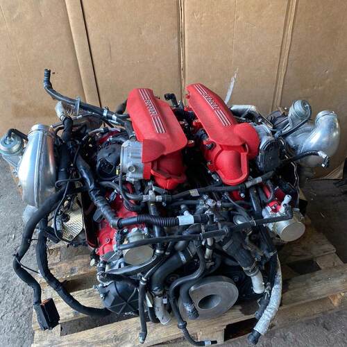 适用法拉利 FF F8 F12 488 GTB Pista F154CB 3.9T V8 发动机总成