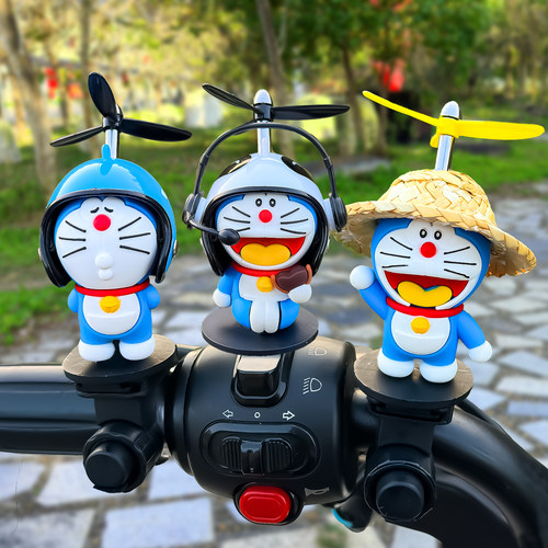 草帽哆啦A梦机器猫电动车装饰品自行车摩托汽车载摆件头盔竹蜻蜓