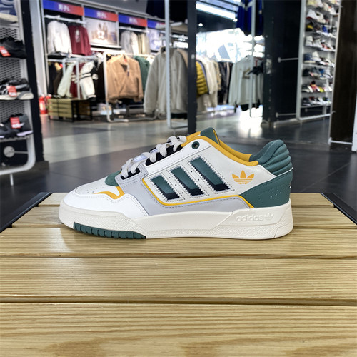 Adidas/阿迪达斯休闲低帮板鞋