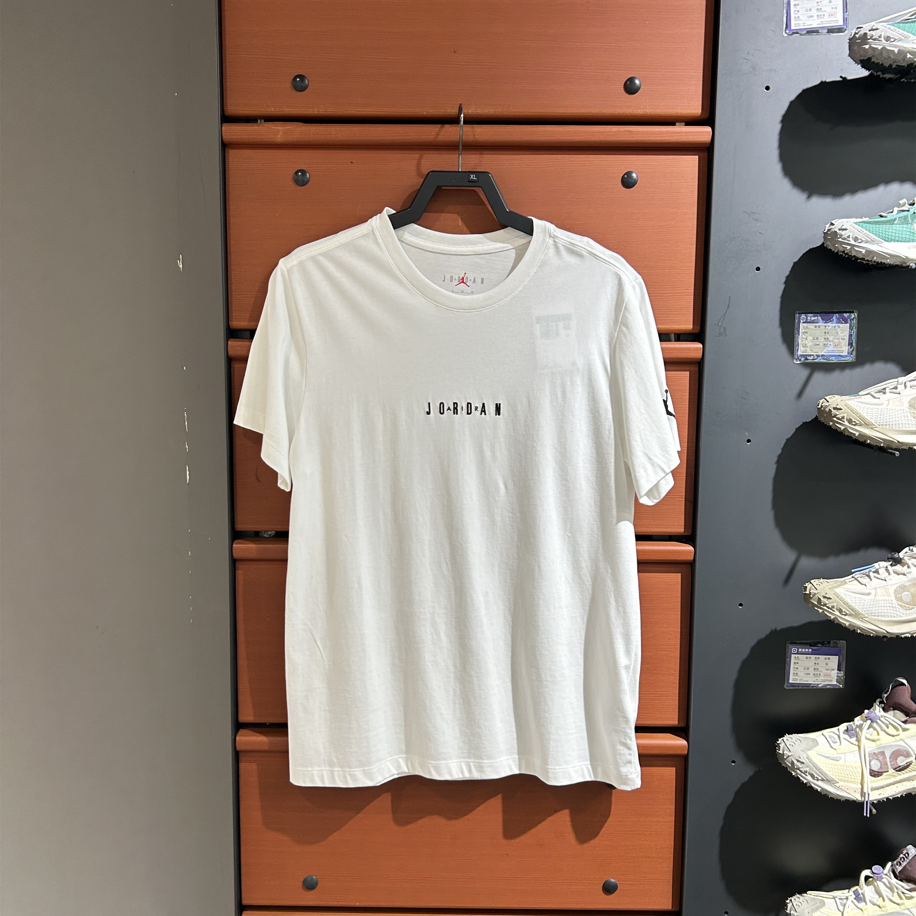 Nike/耐克休闲圆领短袖T恤