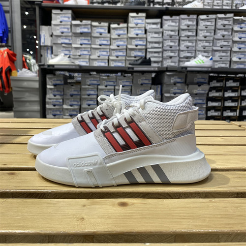 Adidas阿迪达斯低帮休闲运动鞋