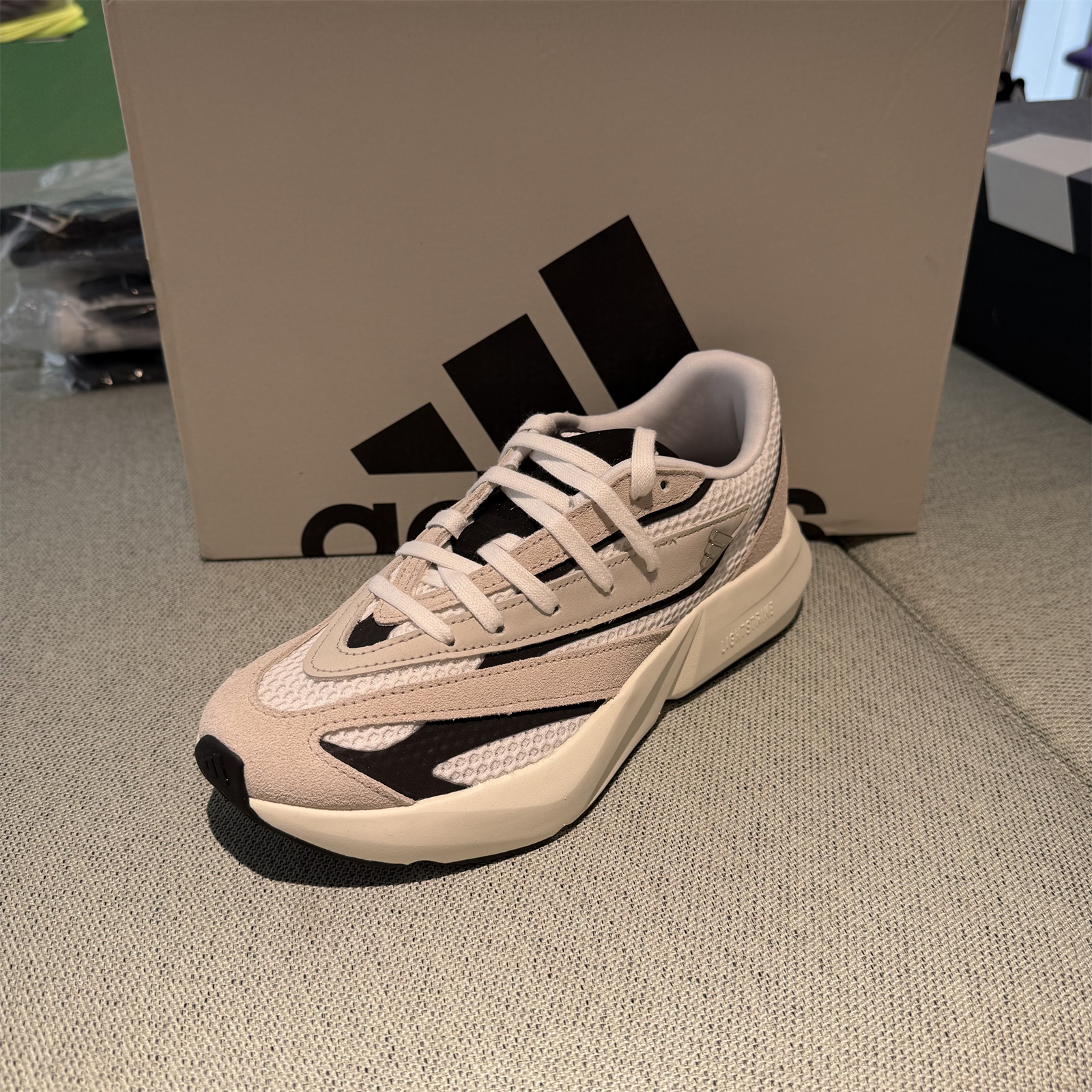 阿迪达斯女运动跑步休闲老爹鞋