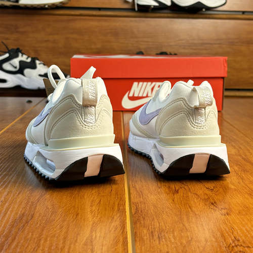 Nike/耐克耐磨休闲运动跑步鞋