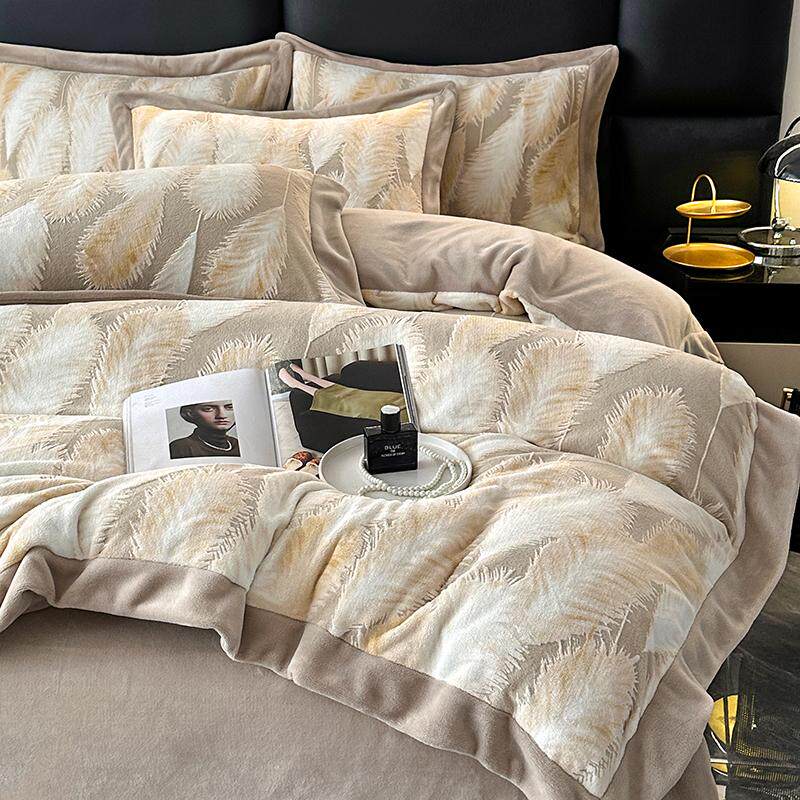 冬季加厚牛奶绒保暖四件套轻奢高级感珊瑚绒床单被罩立体雕花加绒