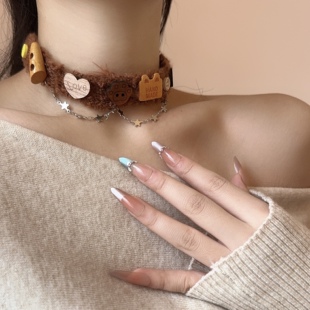 美拉德棕色小猫爱心choker颈链女秋冬日系可爱甜美配饰辣妹毛衣链