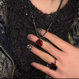 新款欧美红色宝石吊坠毛衣链暗黑风闪亮网红男女款气质简约项链