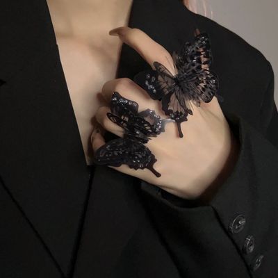 女树脂夸张黑色蝴蝶戒指指环