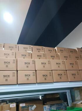 YF2Z1B-050XXXMHDAC YF8U13-050VA1XLEAX 西克 全新原装 传感器