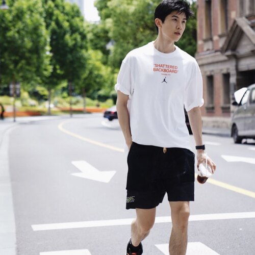 Nike耐克JORDAN 男子纯棉宽松透气运动休闲短袖T恤 DV9727-100