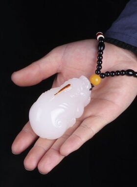 白玉原石手把件 玉石貔貅手玩件