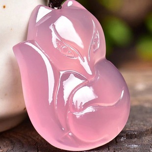 拍卖冰种粉玉髓狐狸吊坠男女款玉石挂件情侣玉坠