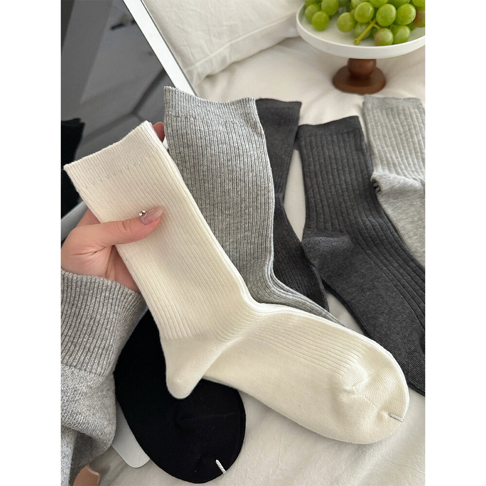 灰色袜子女秋冬季款韩版长筒白色中筒袜春秋棉堆堆袜女搭配小皮鞋