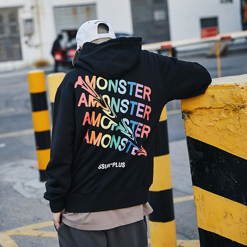 扭曲字母印花情侣连帽卫衣