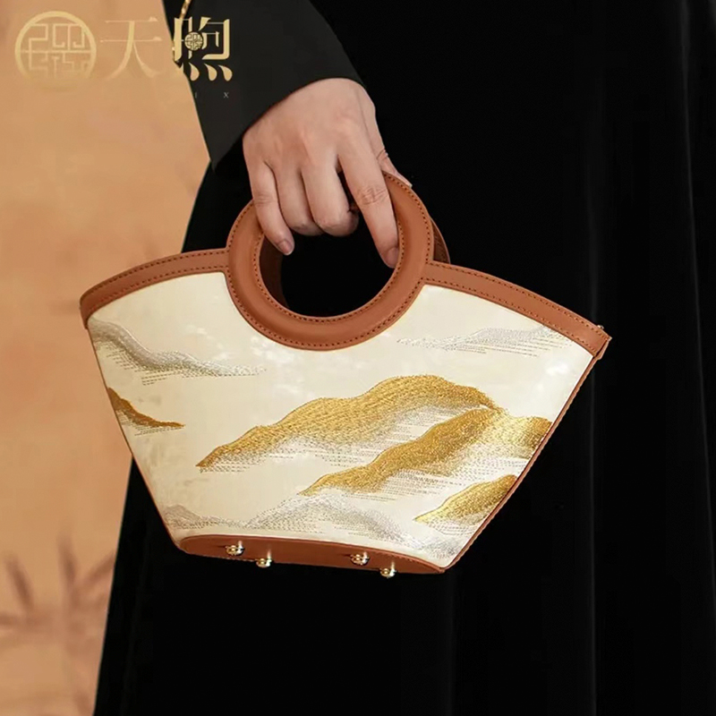 云山图设计女包手提包天煦旗袍包