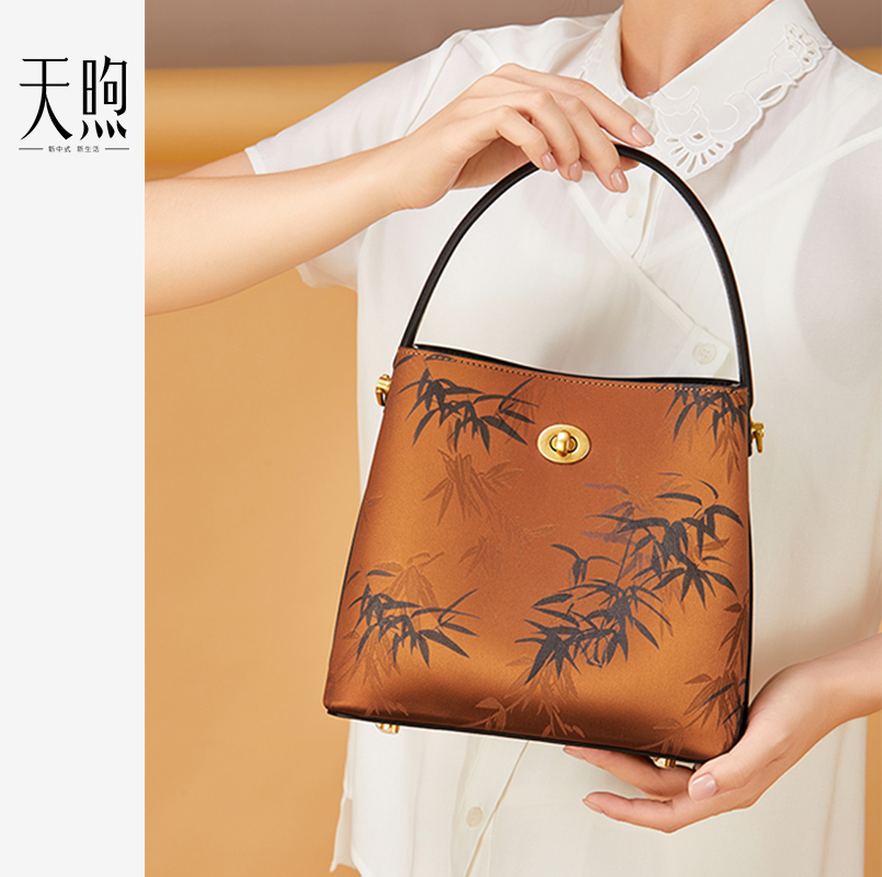 Pmsix天煦女包轻奢高级感复古手提包非遗绫绢国风单肩斜挎包送礼