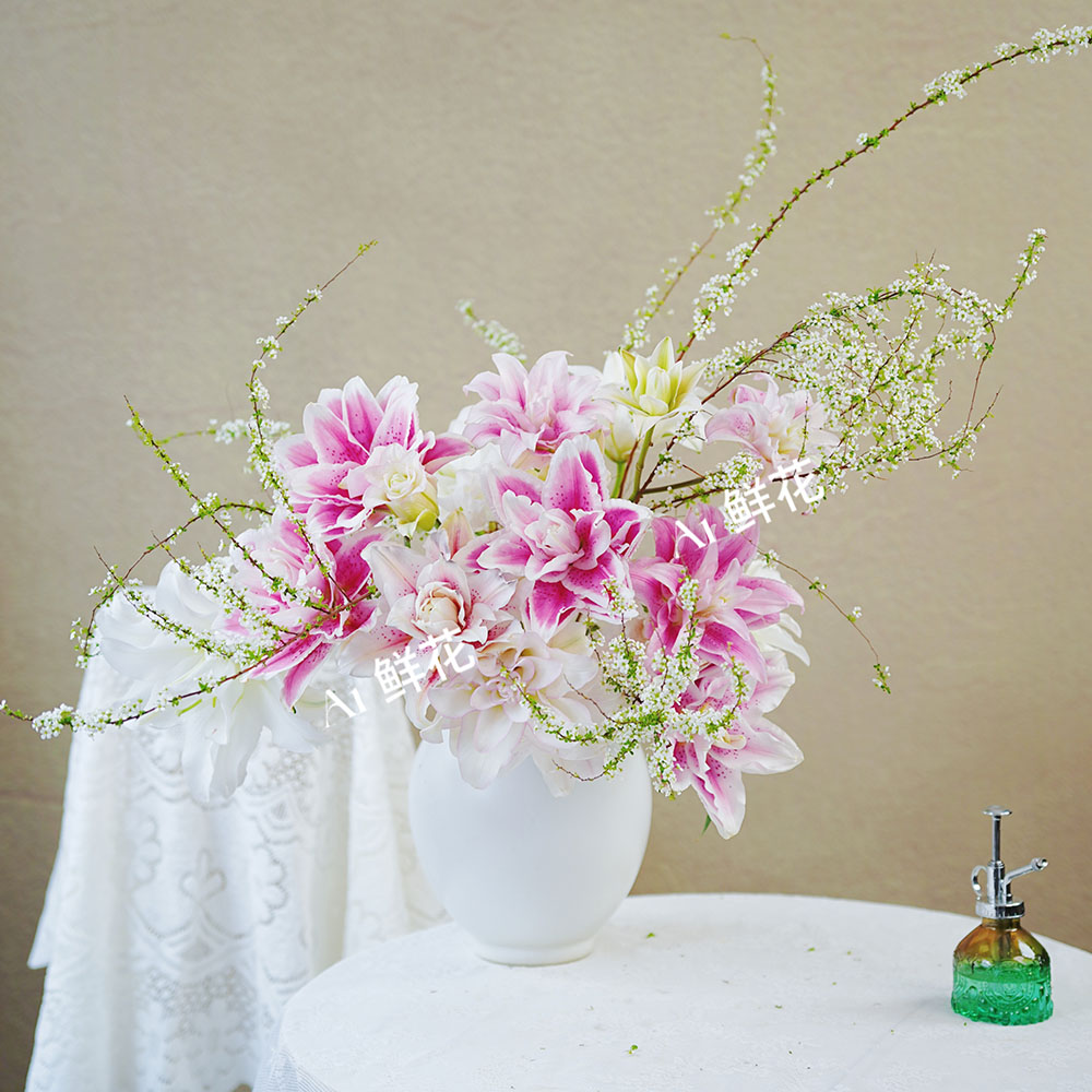 年宵花粉色白色混色重瓣百合鲜花