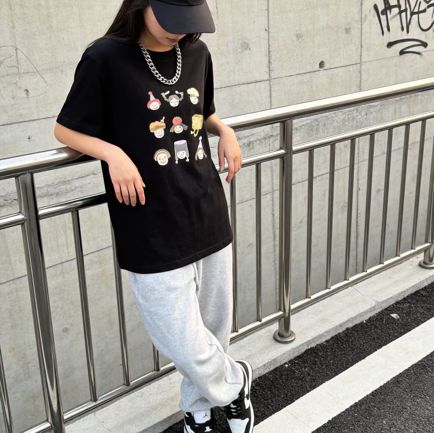 2026夏季新款韩版百搭显瘦短袖T恤女圆领卡通印花纯色休闲上衣潮