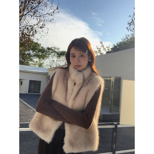 【斯拉夫美学】歌铭复古皮毛一体立领毛毛马甲女装冬季外套N879C